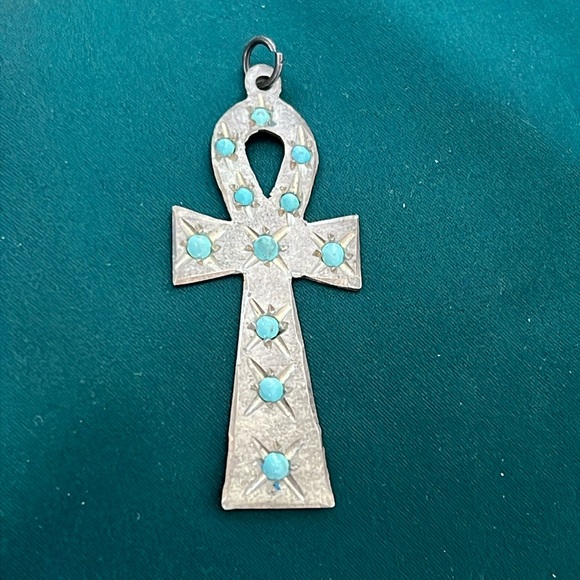Vintage Silver Ankh Key Pendant with Turquoise Gems - Picture 4 of 17